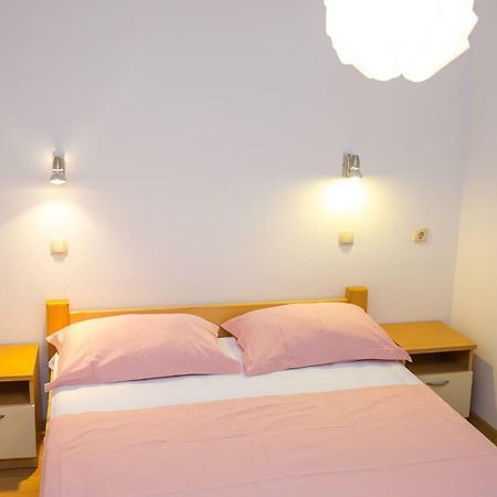 Apartments Rose Trogir Ngoại thất bức ảnh