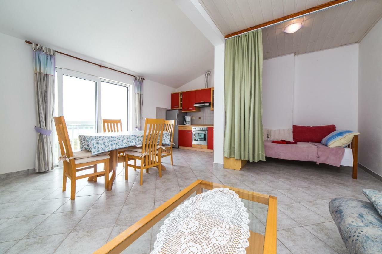 Apartments Rose Trogir Ngoại thất bức ảnh