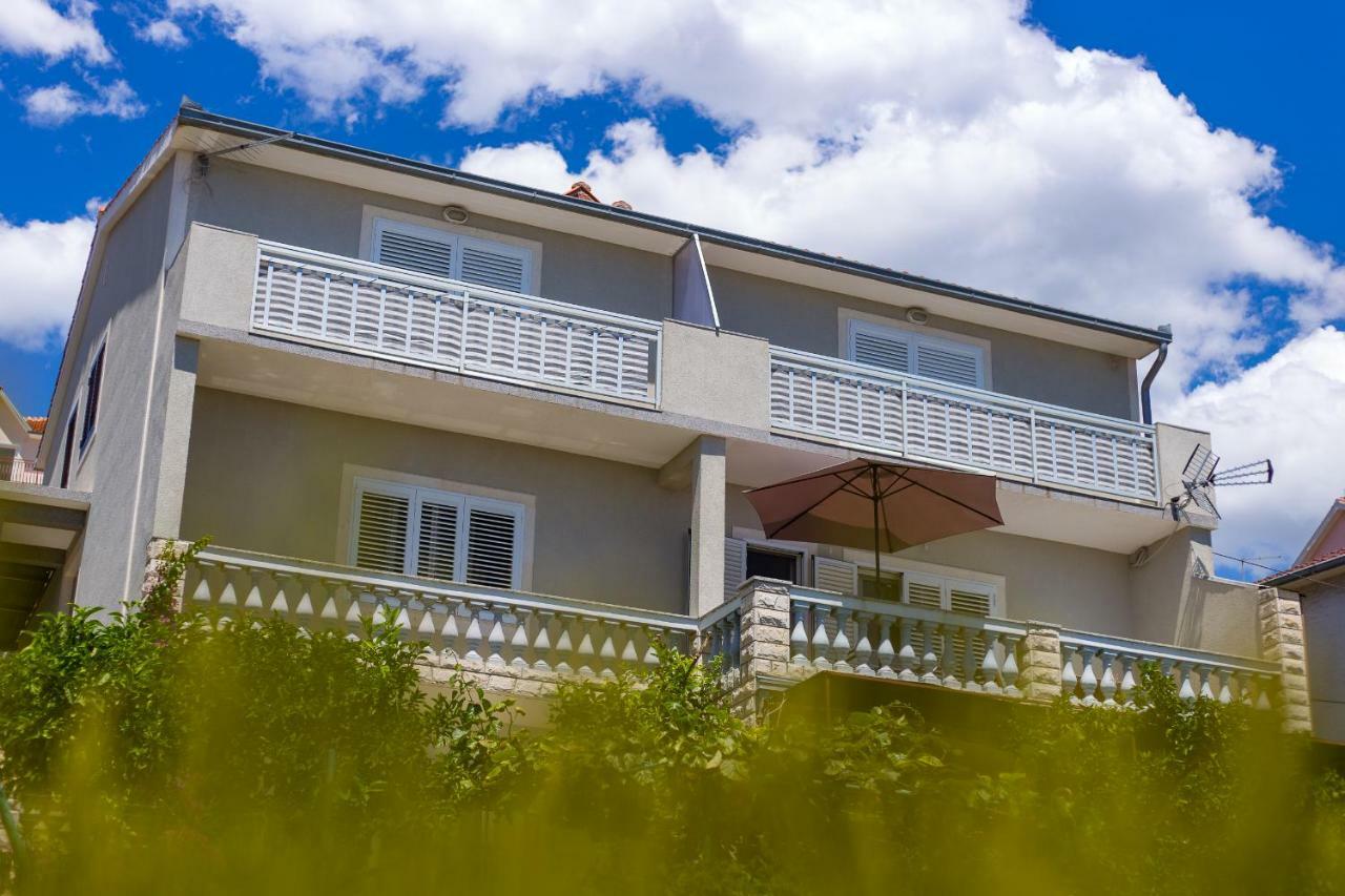 Apartments Rose Trogir Ngoại thất bức ảnh