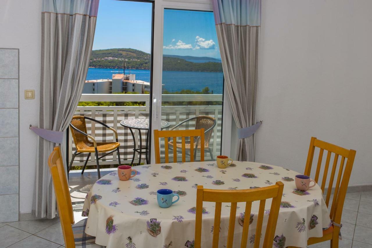 Apartments Rose Trogir Ngoại thất bức ảnh